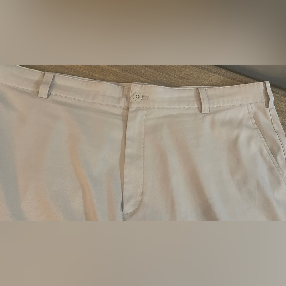 Men’s Nike Golf Shorts, Khaki Size 38 - Picture 3 of 8